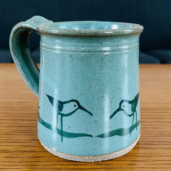 Vintage Sanibel Art Pottery Hand Painted Sandpiper made in the USA 4” H, 3.5” W - Picture 13 of 15